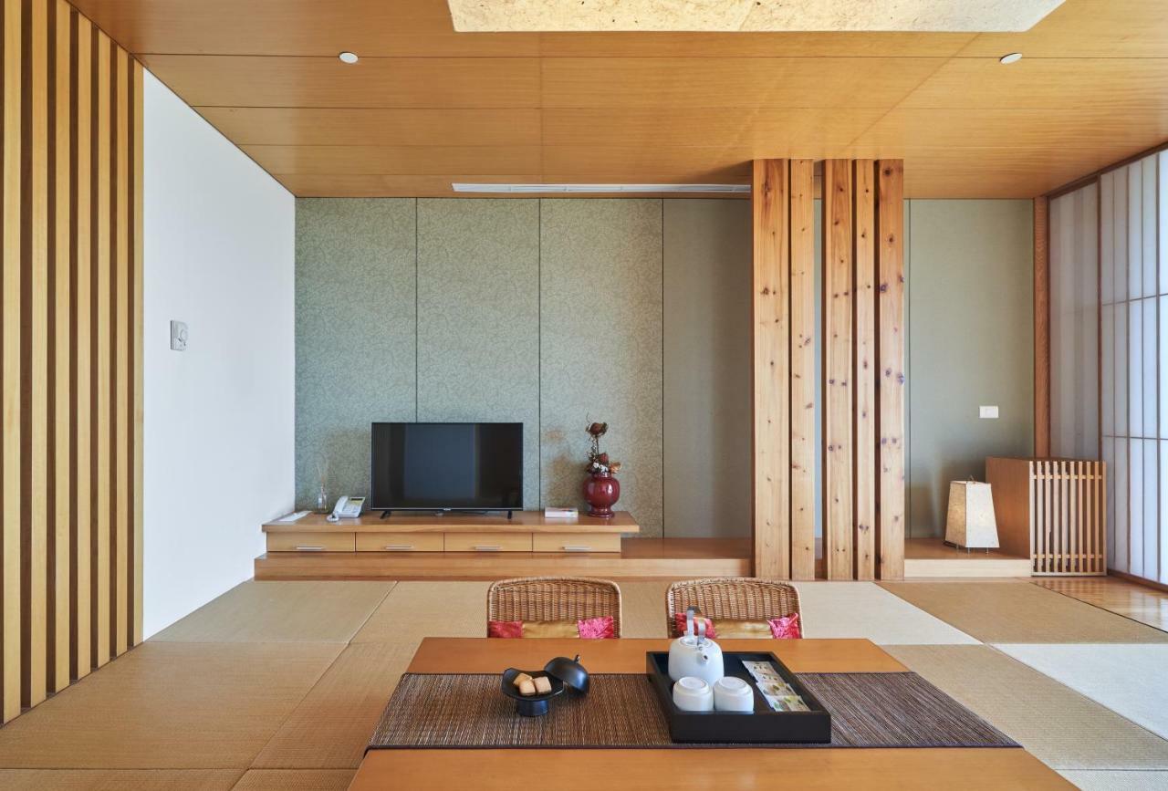 Hotel Royal Chiao Hsi Jiaoxi Eksteriør bilde A Japanese-style room at the hotel